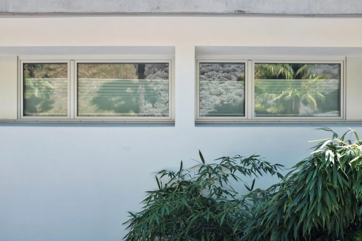 Model Lubang Angin Rumah Terbaru Jendela Boven